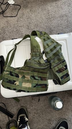 Tac Vest Clip Holder