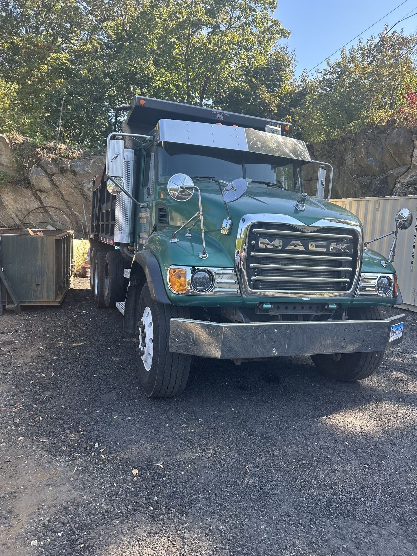 2005 Mack Cv713