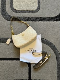Coach Signature Shoulder Bag with Dustbag