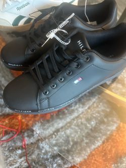 Tommy Hilfiger shoes 9 men