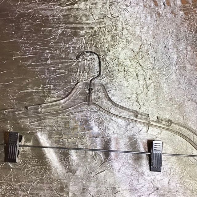 17” Clear Dress Hanger With Metal Clips For Skirt