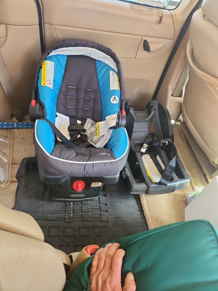 brand new graco car seat