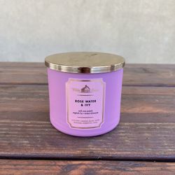 Bath & Body Works Candle 