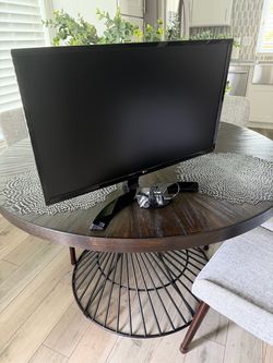 25” LG Monitor