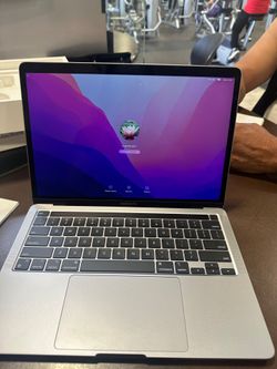 MacBook Pro 13.3 Inch Apple M1 Chip 8GB Memory -256GB SSD
