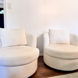 Set of 2 swivel accent chairs with pillow