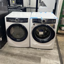 👑Electrolux 4.5 Cubic Ft. Washer And Electric Dryer 220v Laundry Pair👑