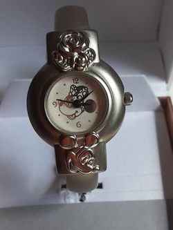 Child's/Girls Minnie Mouse Expandable Watch