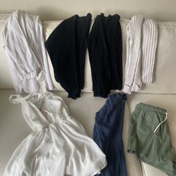 Women’s Clothing 