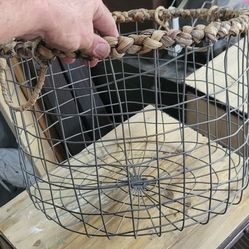Large Rope-Rimmed Wire Basket