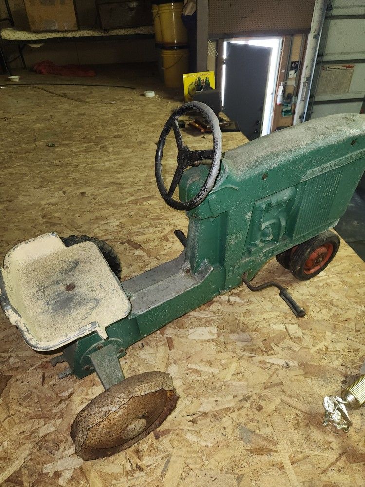 Vintage John Deere Pedal Tractor 