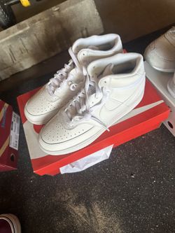 Men’s Nike High Top