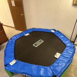 Trampoline