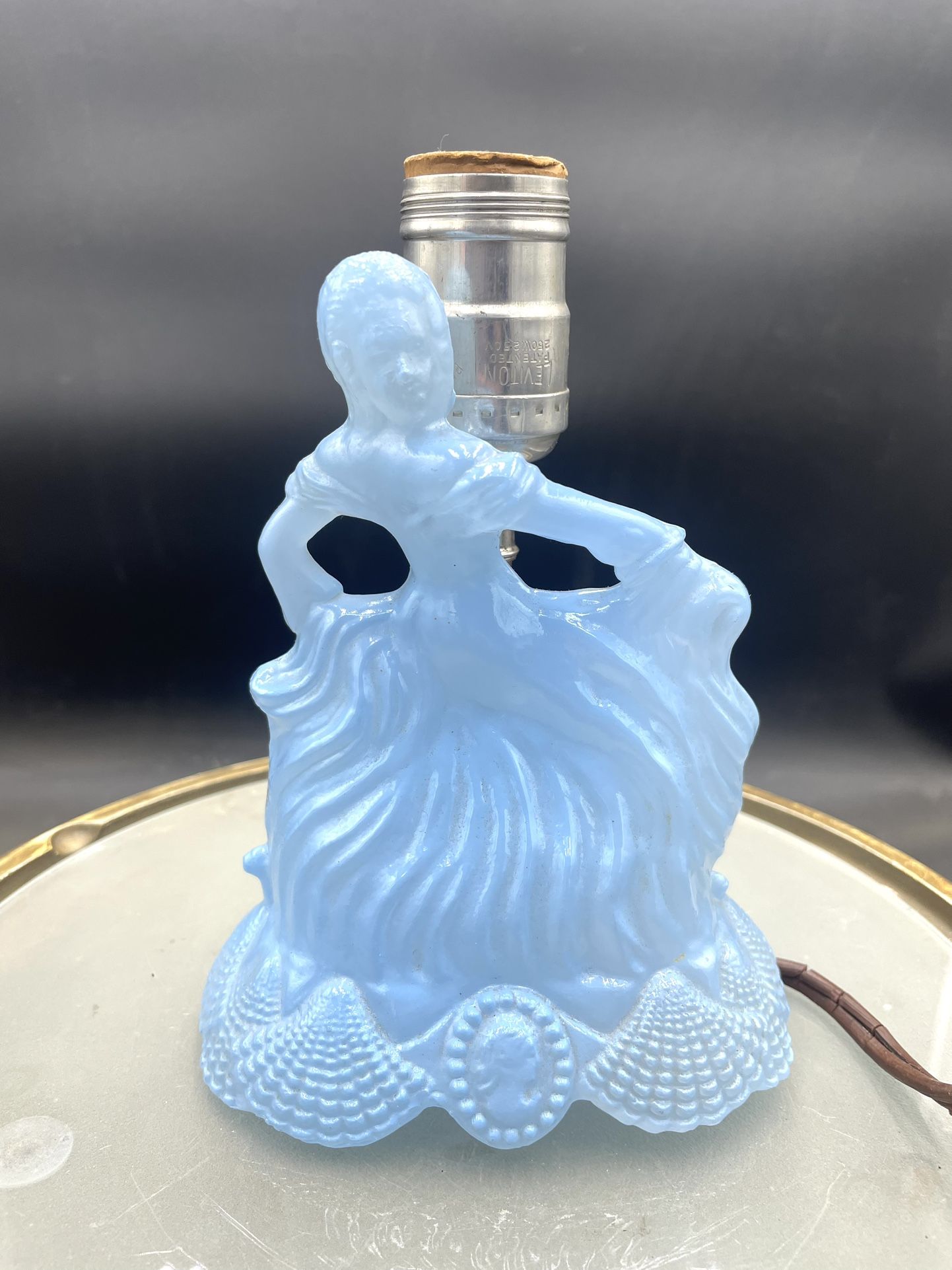 Vintage LE Smith Glass Southern Belle Boudoir Lamp 6”