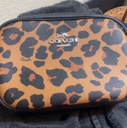 Like new coach purse