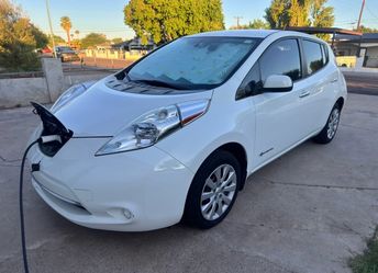 Nissan Leaf   only 77 miles     Great conditions