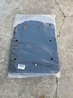 All weather floor mats for Hyundai Santa Fe brand new All weather floor mats for Hyundai Santa Fe brand new