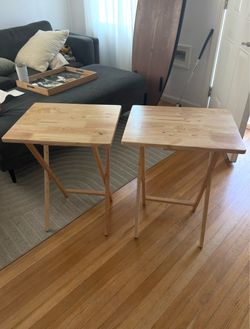 Set of 2 Wooden Folding TV Tray Tables – Like New