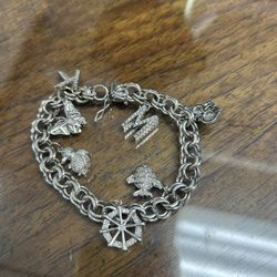 14k White Gold Solid With Charm 7.5 Inches Pick Up Only!!