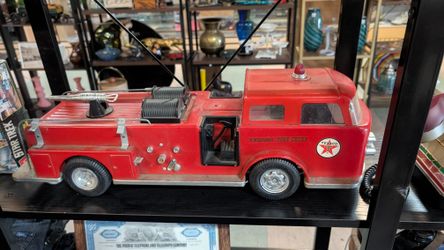 Vintage Texaco Fire Chief Toy Fire Truck Telephone Gas Oil Collectible Display