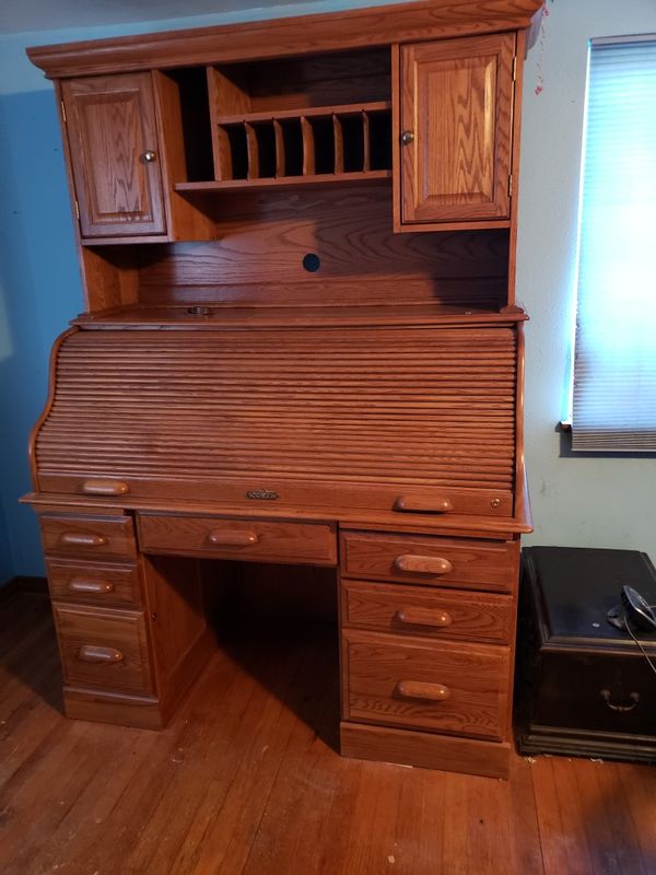 Oak Roll Top Desk with hutch for Sale in WA OfferUp