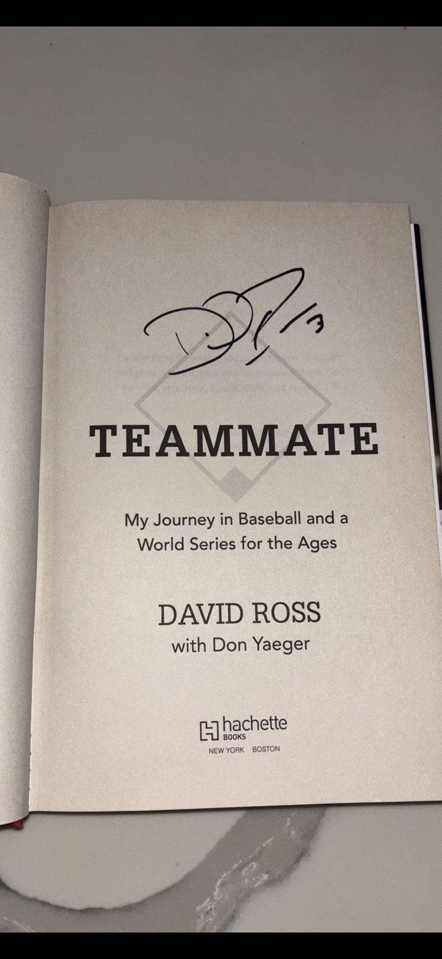 David Ross, Chicago Cubs, Signed Book - ‘Teammates’. Hard Cover First Edition. 