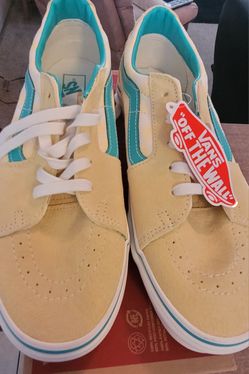 Brand new Men's VANS SK8-Low 10.5