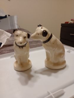 Vintage RCA Victor Dog Nipper Salt and Pepper Shakers