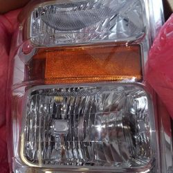 (2) SAE-HRAIPP2-08TF VOR Ford Light Bezels