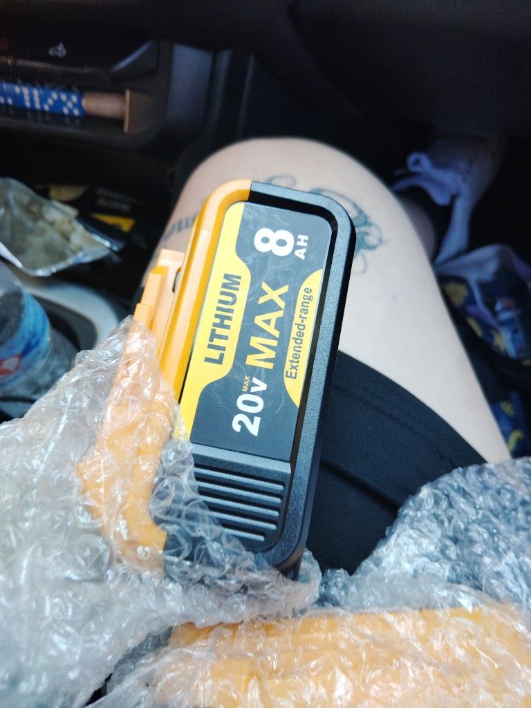 DeWalt Batter