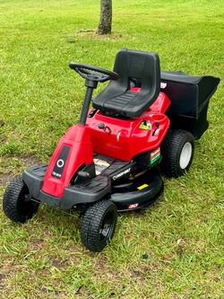Troy-Bilt TB30R Riding Lawn Mower