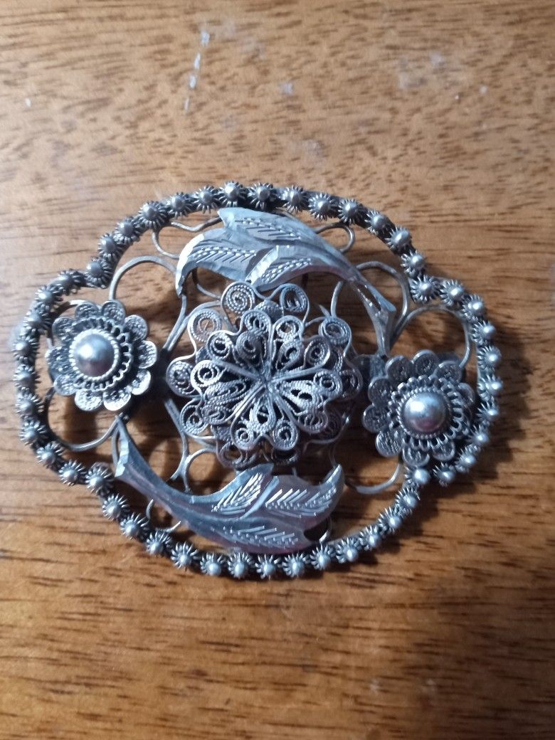 Vintage Sterling Silver Brooch