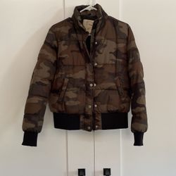 Camo Winter Puffer Jacket