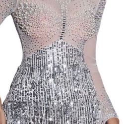 Dress small.  Stretch new.   35