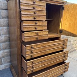 STANLEY 7 Drawer Dresser w/ Shelf space