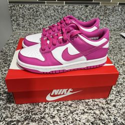 Nike Dunk  Fuchsia Pink
