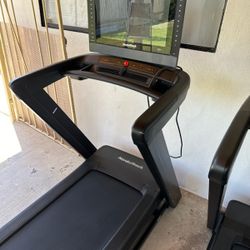 Commercial Nordictrack Treadmill 2450