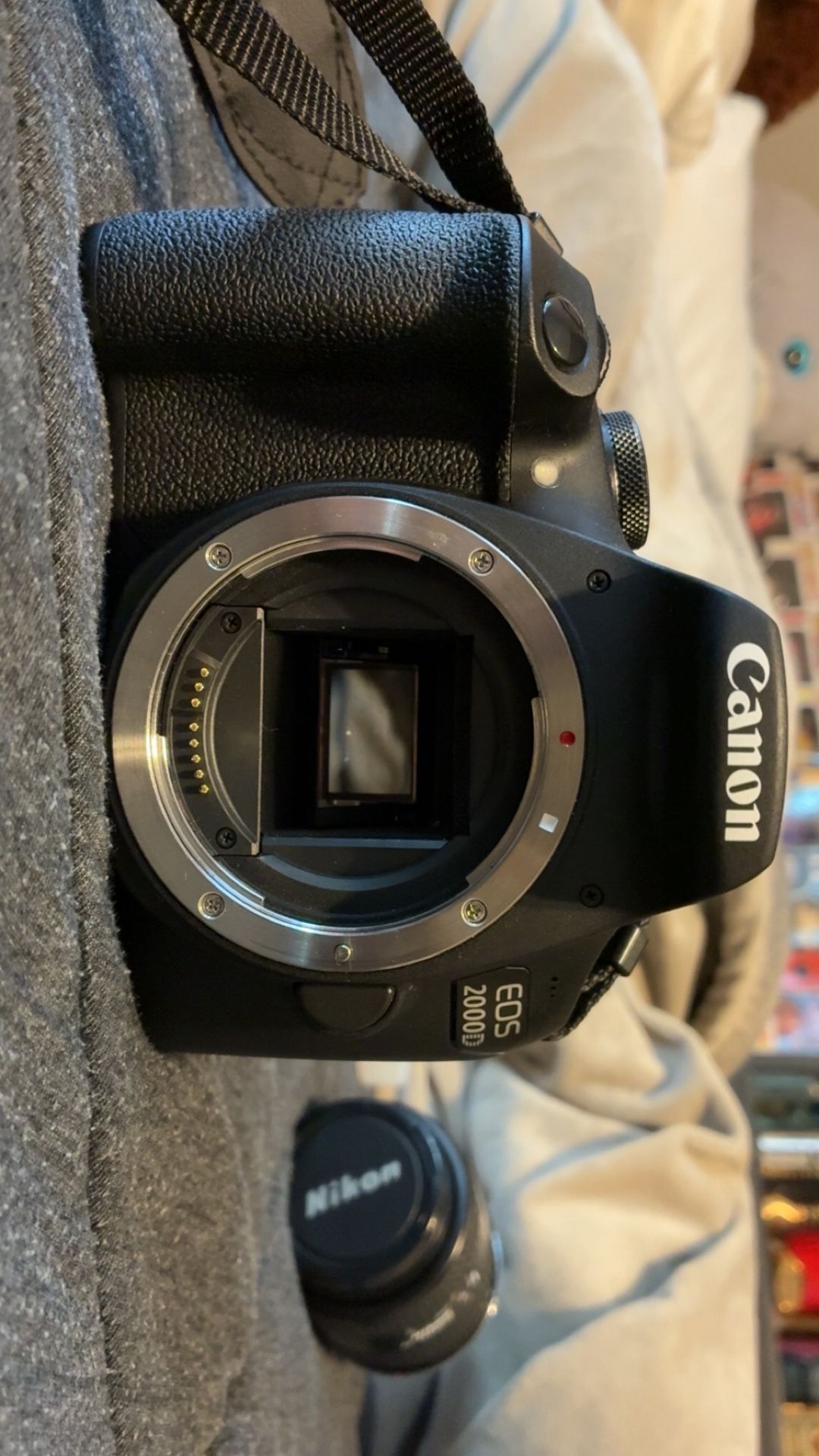 Canon Eos 2000d