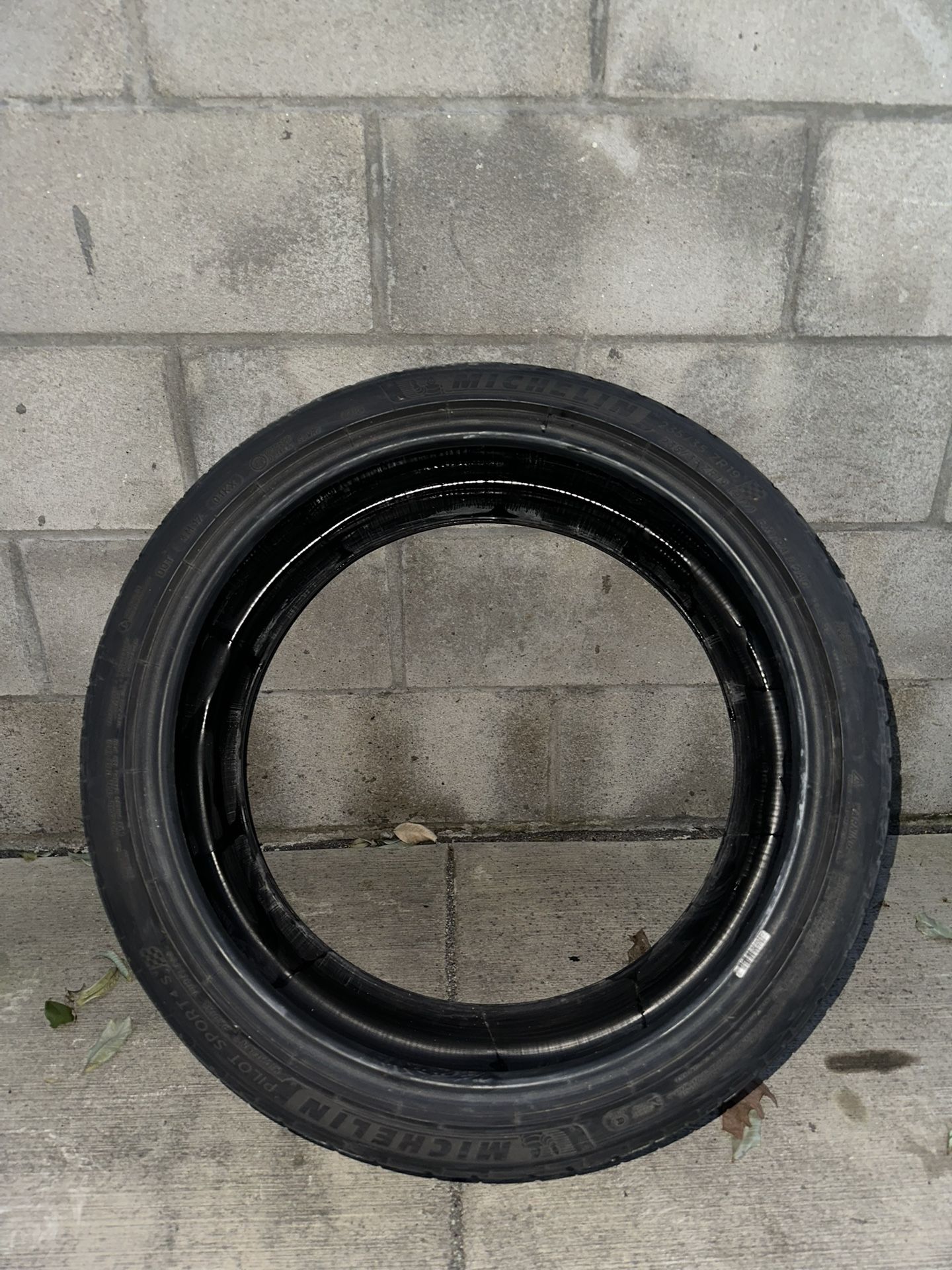 (1x) USED 235/35/19 Michelin Pilot Sport 4S Tire