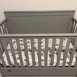 Graco 5-in-1 Crib