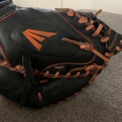 Easton MAKO Youth Series Baseball Glove: MKY2 Youth Catcher's Mitt