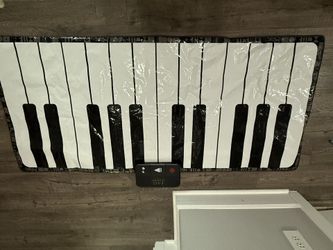 Kids Piano Toy - free To Good Home