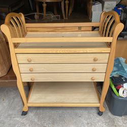 Sleigh Changing Table 