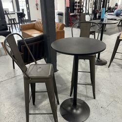 Bar Top Table & Chairs