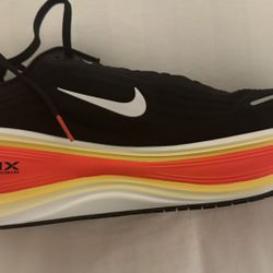 Brand New Nike Men Vomero plus Size 13