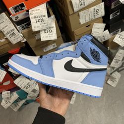 Air Jordan 1 Retro High OG“University Blue”