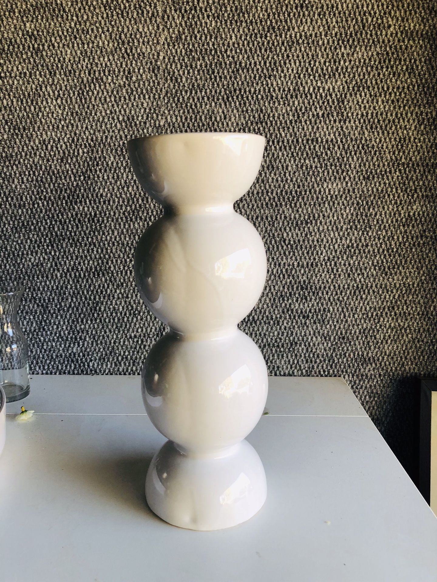 Candle holder