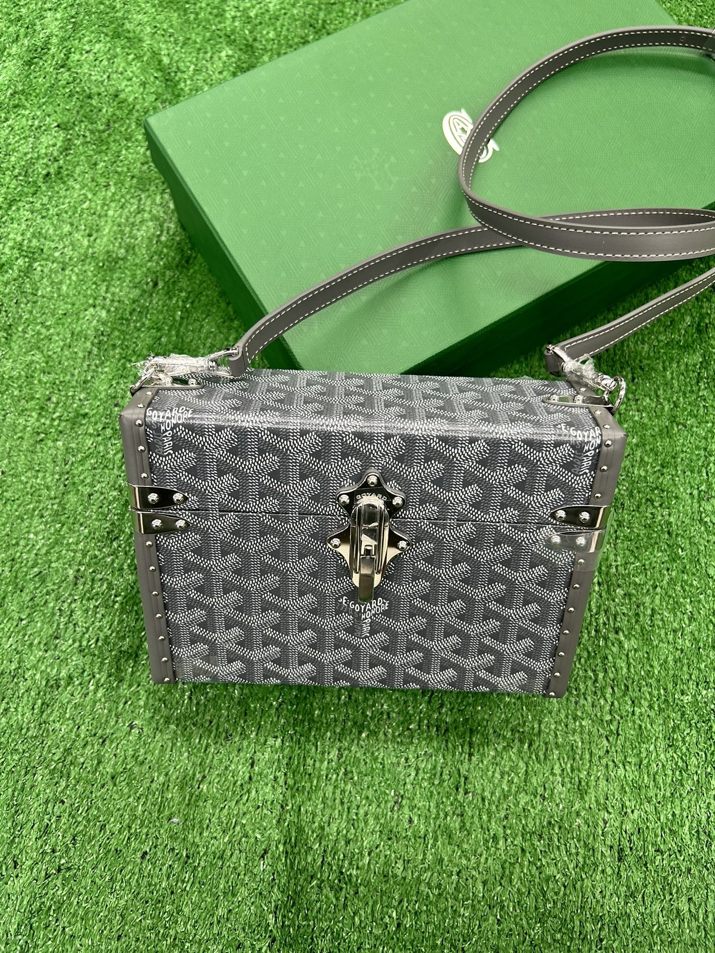 Goyard GOYARD BAG TRUNK MONOGRAM LEATHER BLACK WHITE SAINT