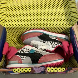 Pumas LOL Doll  Edition 