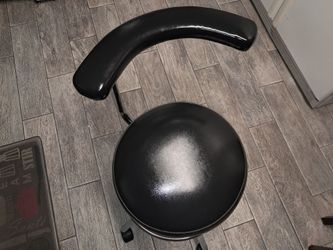 DENTIST STOOL